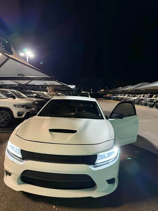 2018 Dodge Charger 7th Gen - Image 5 of 9