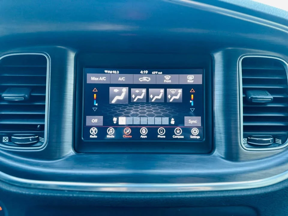 2018 Dodge Charger 7th Gen - Image 16 of 19