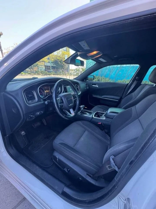 2018 Dodge Charger 7th Gen - Image 9 of 11