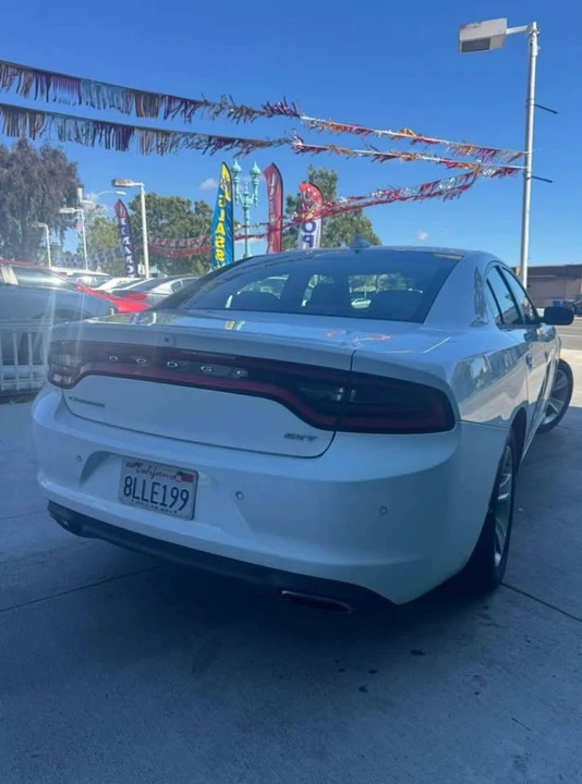 2018 Dodge Charger 7th Gen - Image 4 of 11