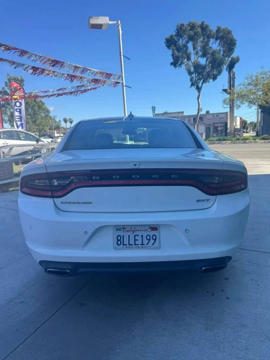 2018 Dodge Charger 7th Gen - Image 5 of 11