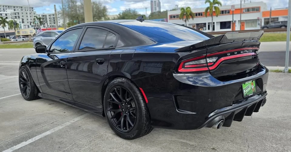 2018 Dodge Charger SRT & 392 7th Gen - Image 4 of 9