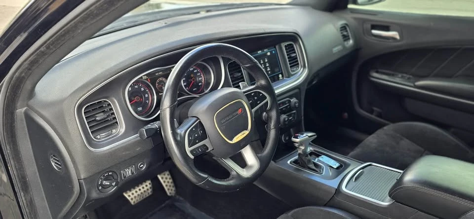 2018 Dodge Charger SRT & 392 7th Gen - Image 6 of 9