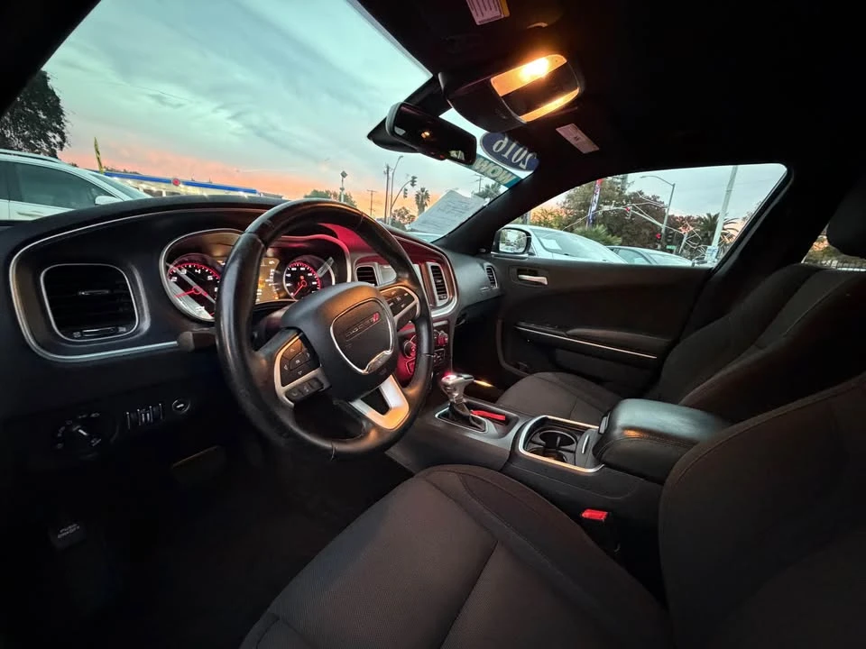 2018 Dodge Charger 7th Gen - Image 11 of 14