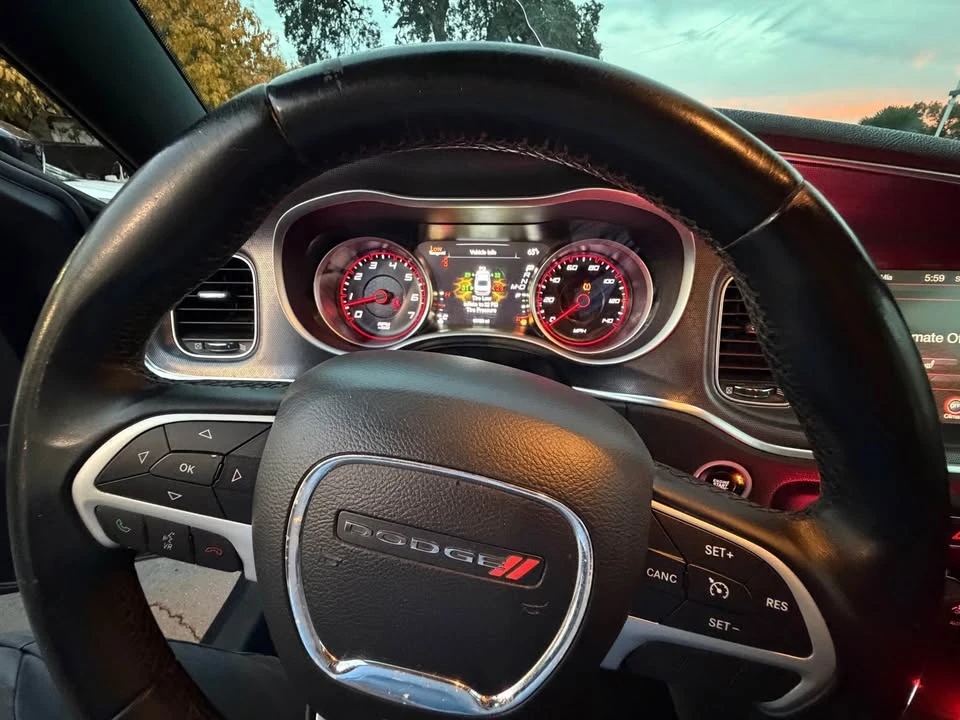 2018 Dodge Charger 7th Gen - Image 13 of 14