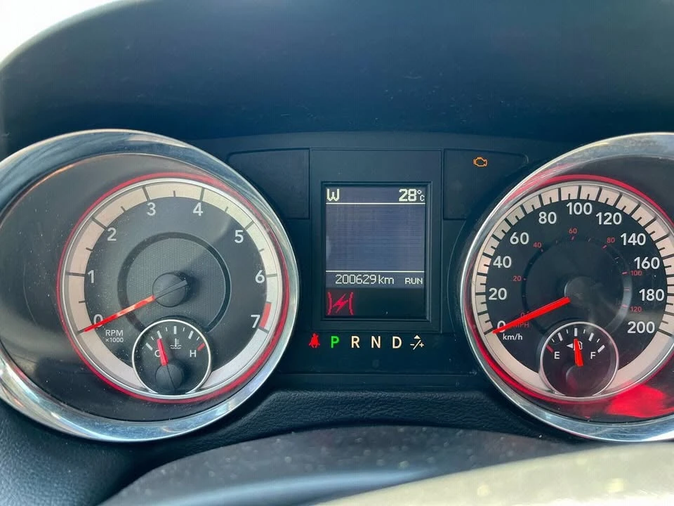 2018 Dodge Caravan - Image 2 of 12