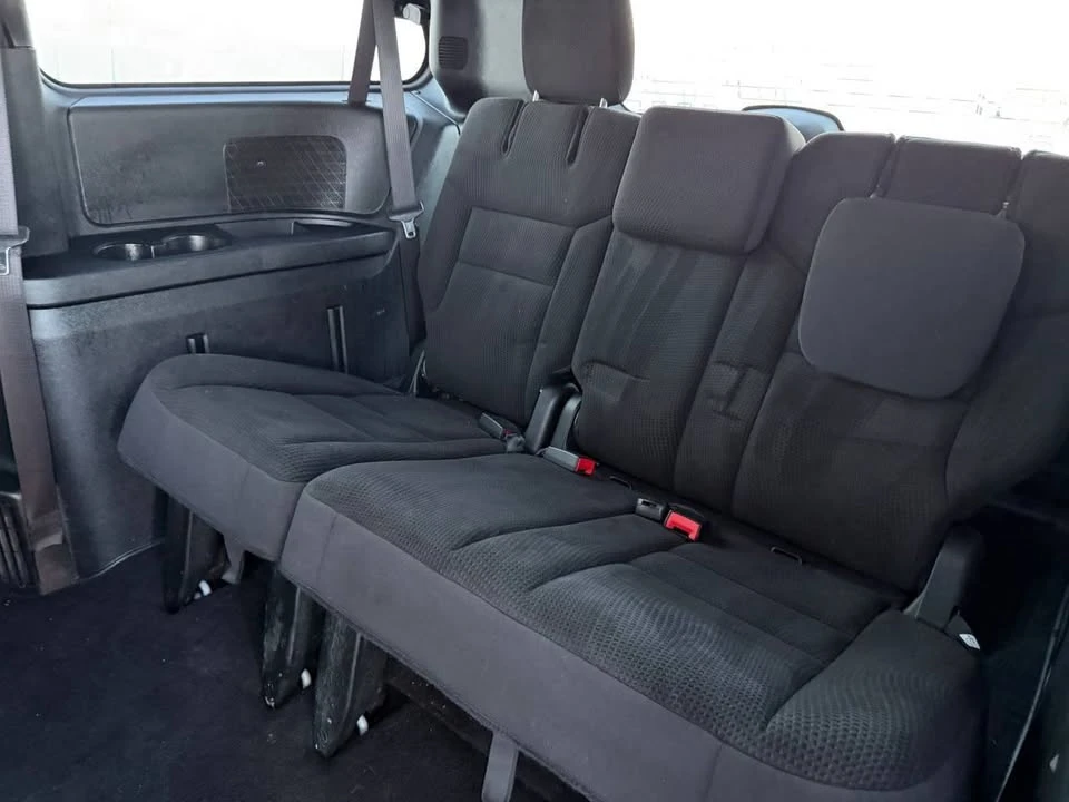 2018 Dodge Caravan - Image 17 of 19