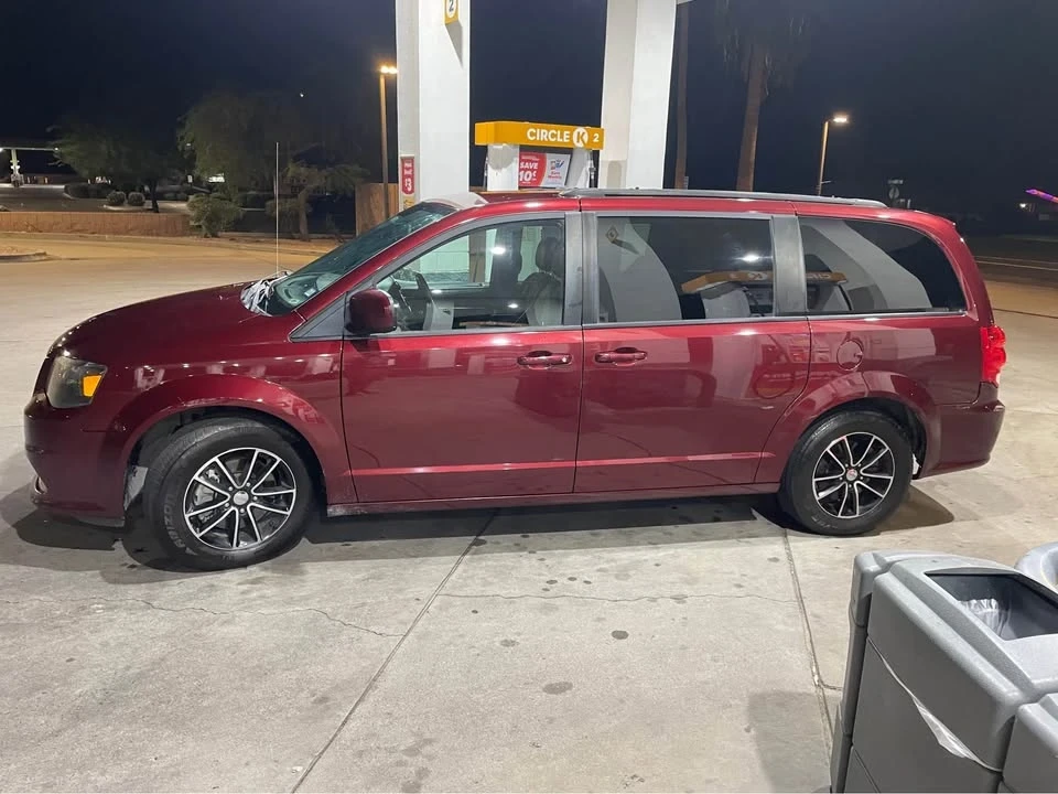 2018 Dodge Caravan - Image 4 of 17