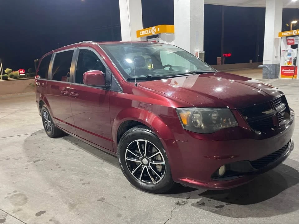 2018 Dodge Caravan - Image 16 of 17