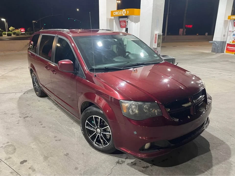 2018 Dodge Caravan - Image 15 of 17