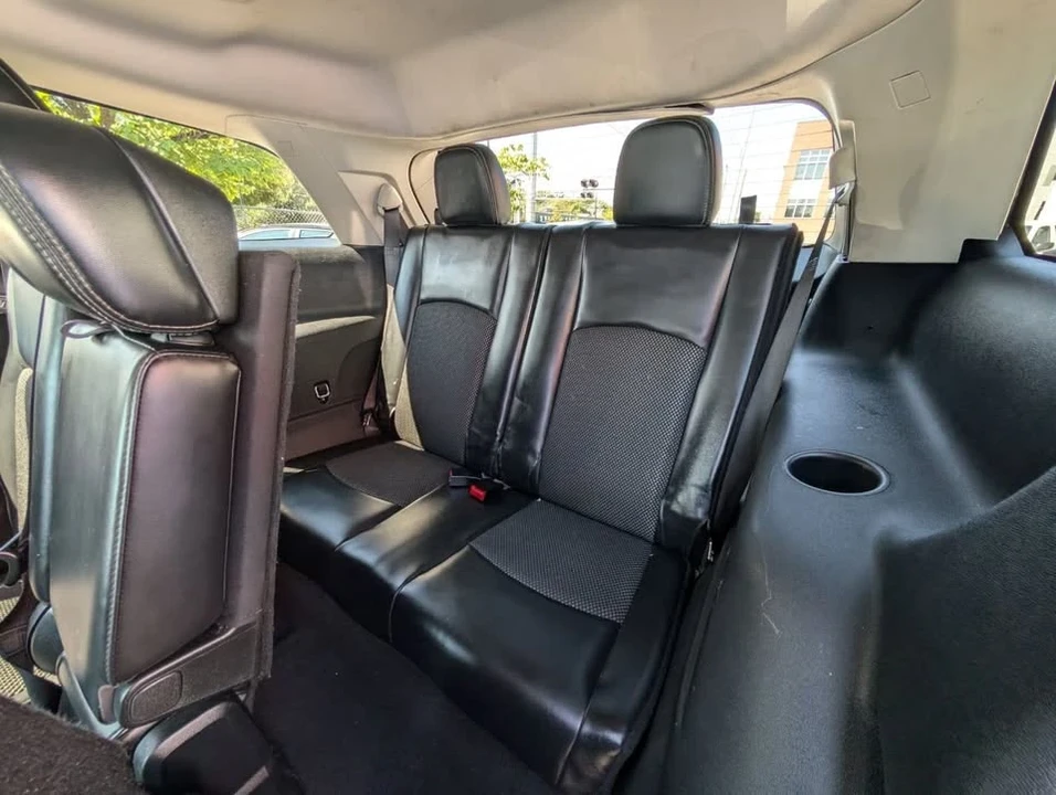 2018 Dodge Journey - Image 17 of 18