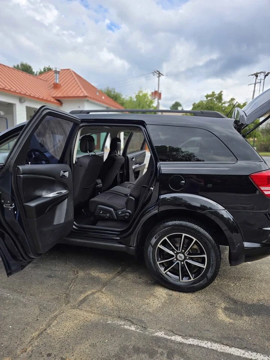 2018 Dodge Journey - Image 11 of 19