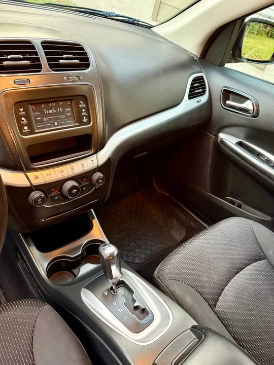 2018 Dodge Journey - Image 15 of 19