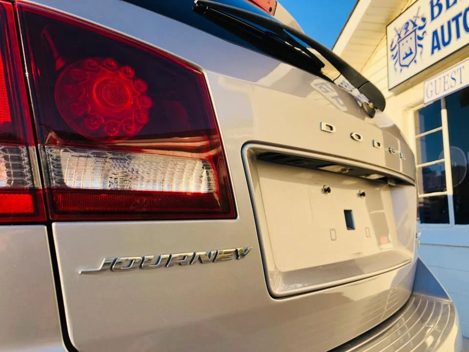 2018 Dodge Journey - Image 11 of 18