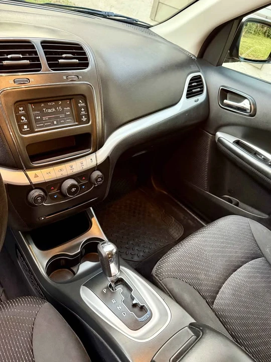 2018 Dodge Journey - Image 16 of 19