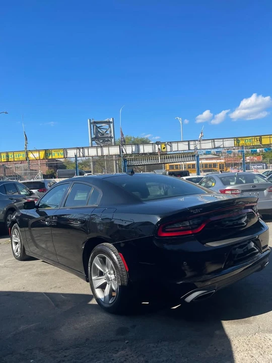 2018 Dodge Charger 7th Gen - Image 2 of 17
