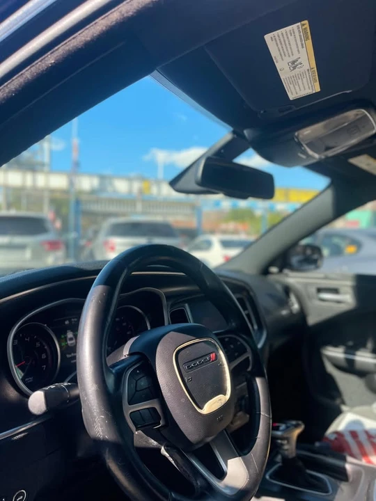 2018 Dodge Charger 7th Gen - Image 9 of 17