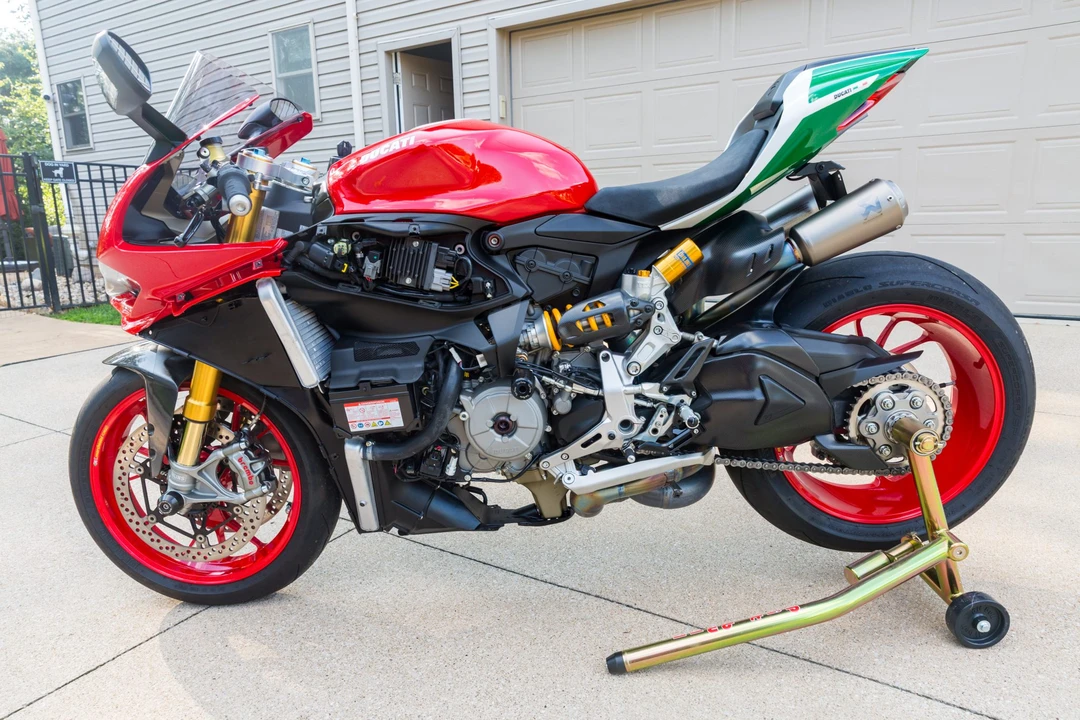 2018 Ducati 1299 - Image 9 of 31