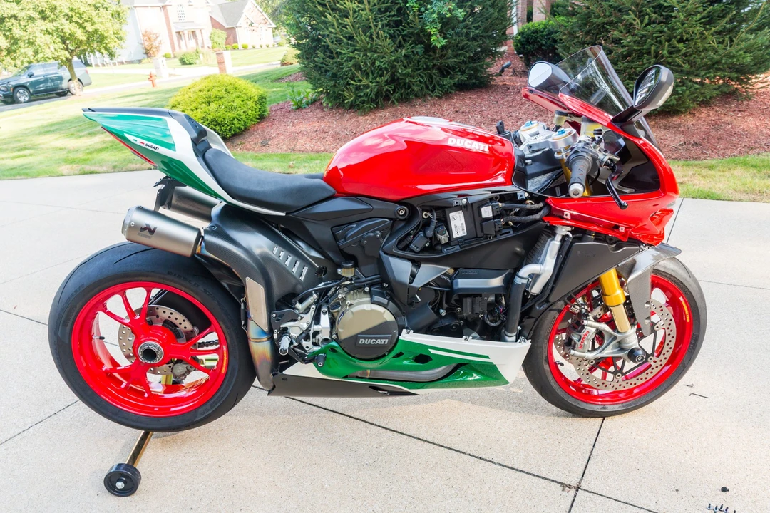 2018 Ducati 1299 - Image 10 of 31