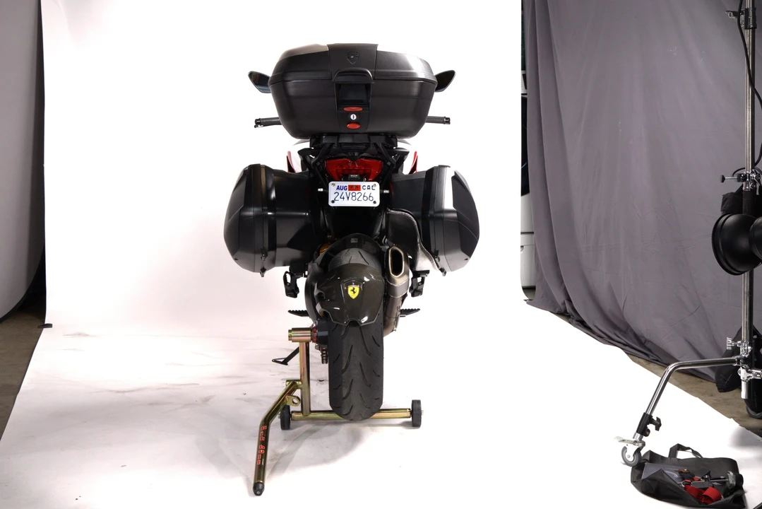 2018 Ducati Multistrada - Image 18 of 31