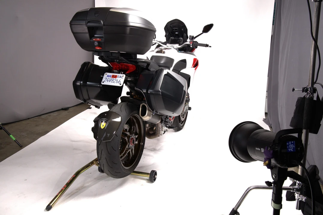 2018 Ducati Multistrada - Image 12 of 31
