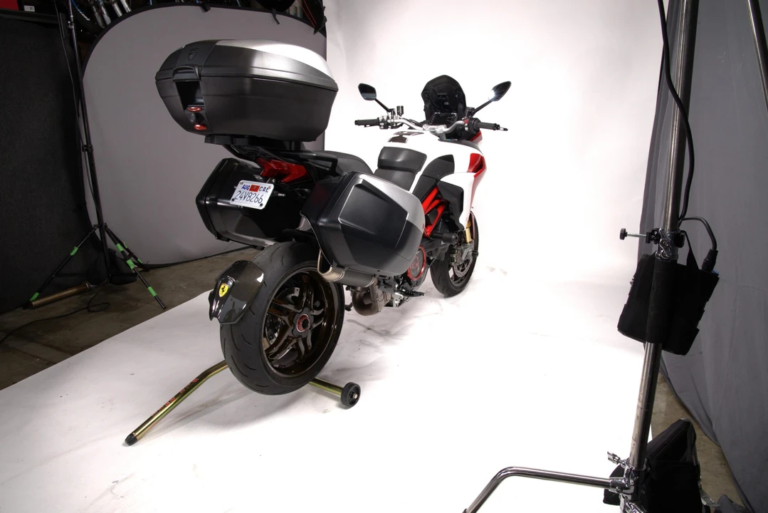 2018 Ducati Multistrada - Image 10 of 31