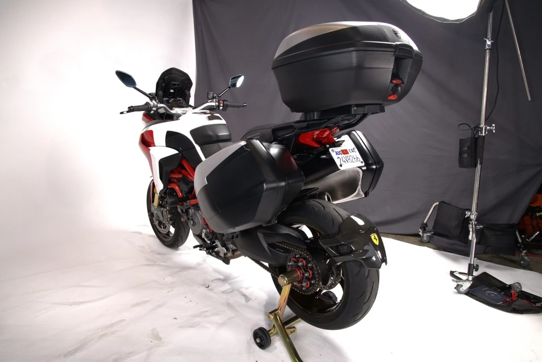 2018 Ducati Multistrada - Image 25 of 31