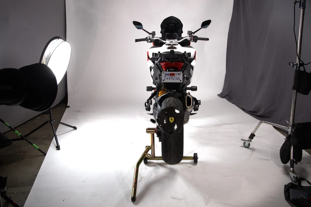 2018 Ducati Multistrada - Image 21 of 31