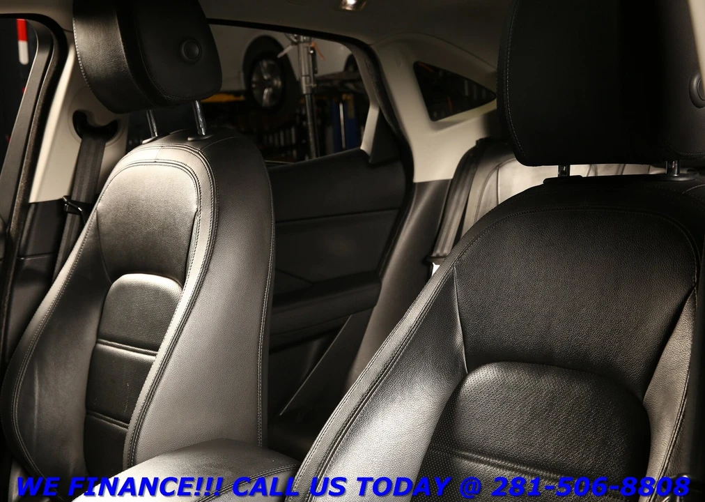 2018 Jaguar E-Pace - Image 12 of 21