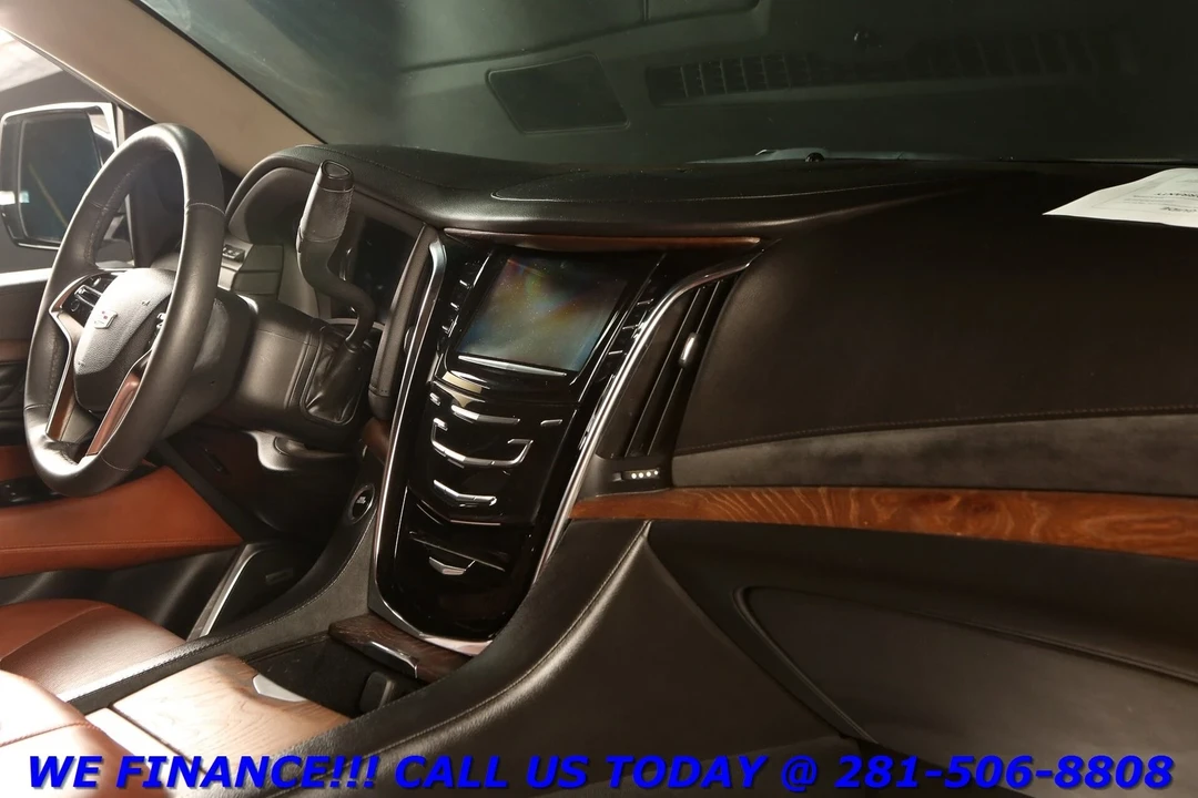 2018 Cadillac Escalade 4th Gen - Image 19 of 21