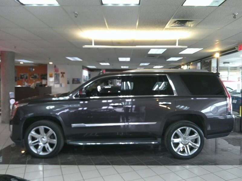 2018 Cadillac Escalade 4th Gen - Image 2 of 4