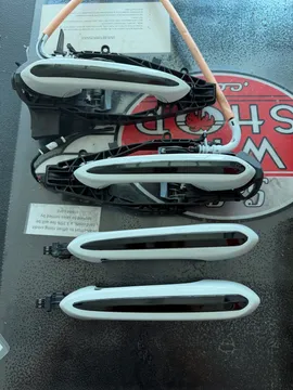 2018 BMW F90 M5 Door Handles