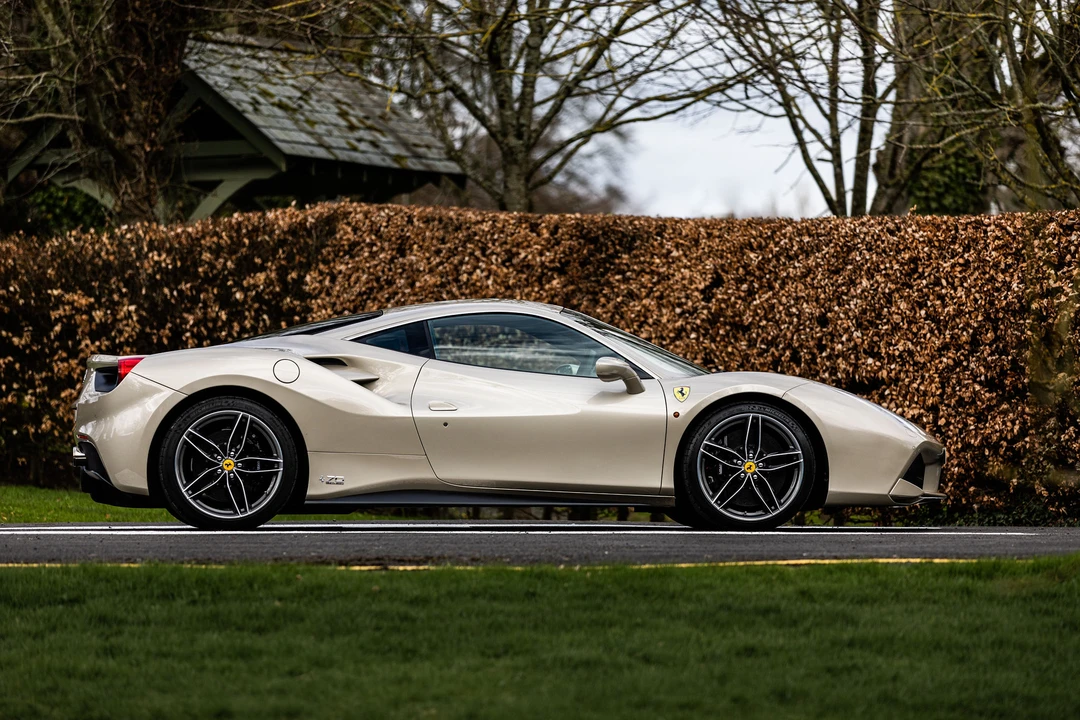 2018 Ferrari 488 GTB - Image 9 of 31