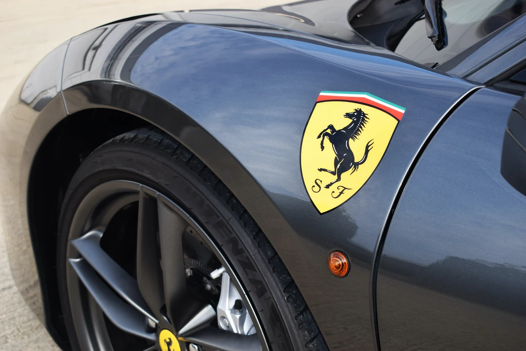 2018 Ferrari 488 GTB - Image 14 of 31