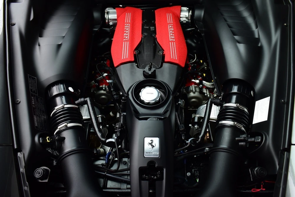 2018 Ferrari 488 GTB - Image 2 of 18