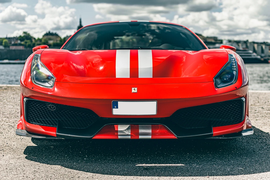 2018 Ferrari 488 Pista - Image 13 of 31