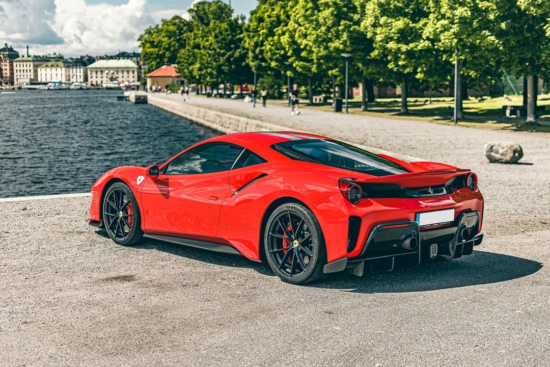 2018 Ferrari 488 Pista - Image 6 of 31