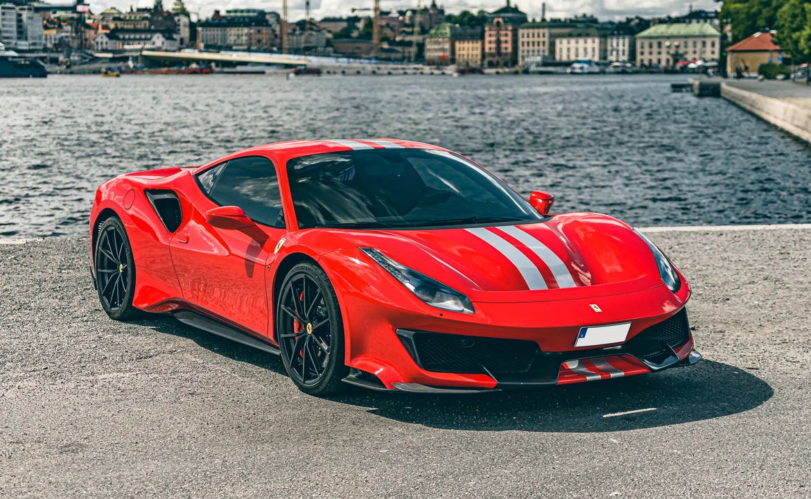 2018 Ferrari 488 Pista - Image 2 of 31