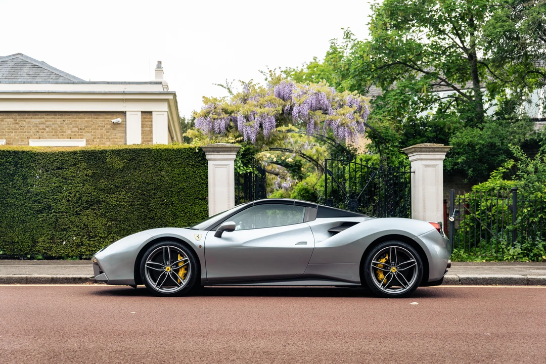2018 Ferrari 488 Spider - Image 17 of 31