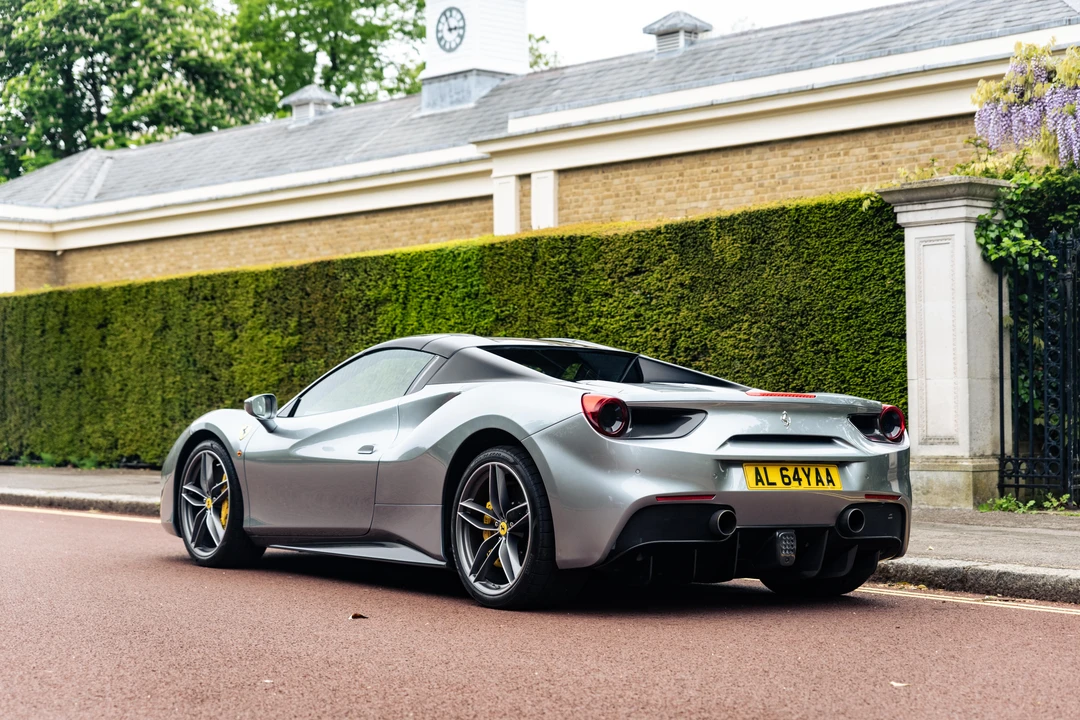 2018 Ferrari 488 Spider - Image 8 of 31
