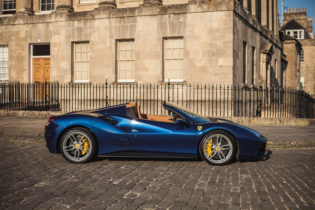2018 Ferrari 488 Spider - Image 17 of 31