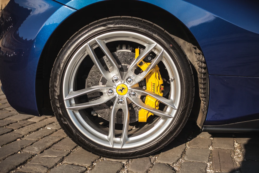 2018 Ferrari 488 Spider - Image 18 of 31