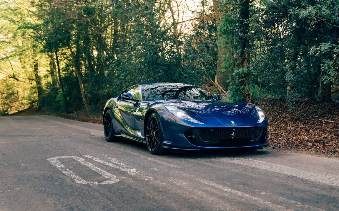 2018 Ferrari 812 Superfast - Image 3 of 31