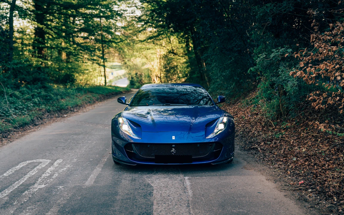 2018 Ferrari 812 Superfast - Image 4 of 31