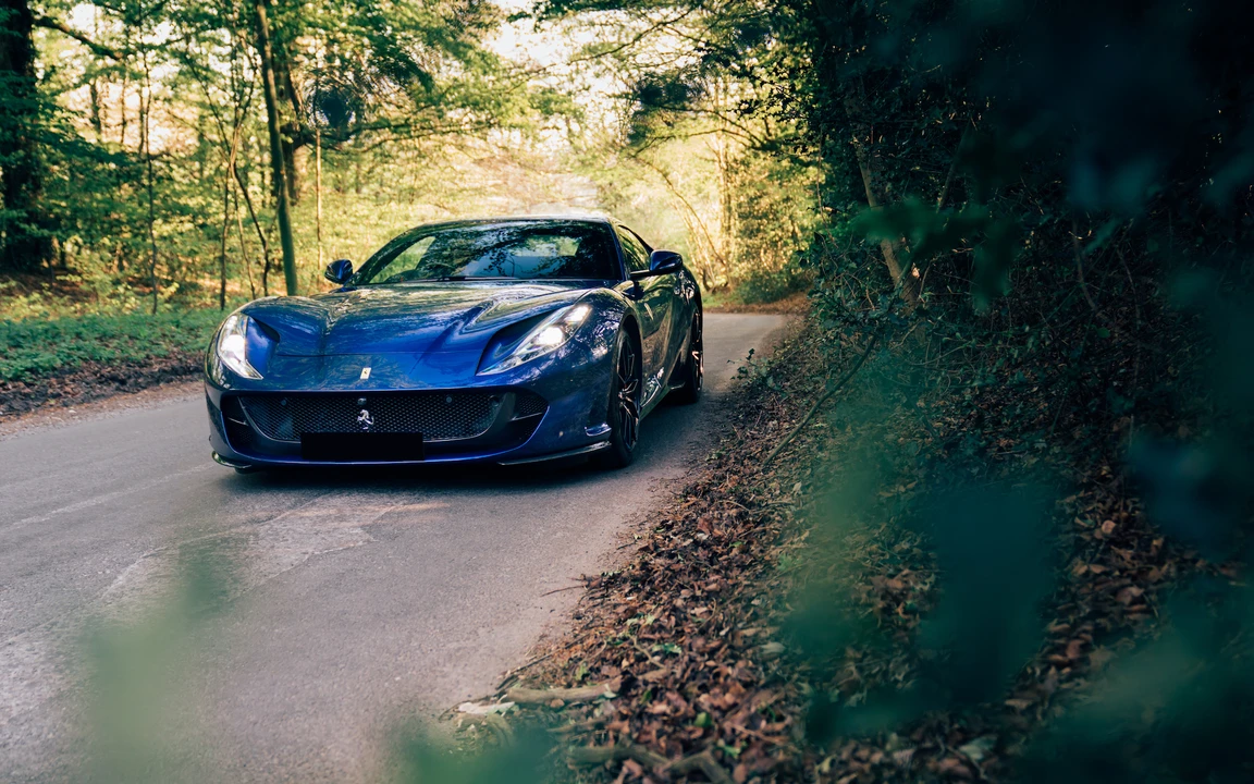 2018 Ferrari 812 Superfast - Image 11 of 31