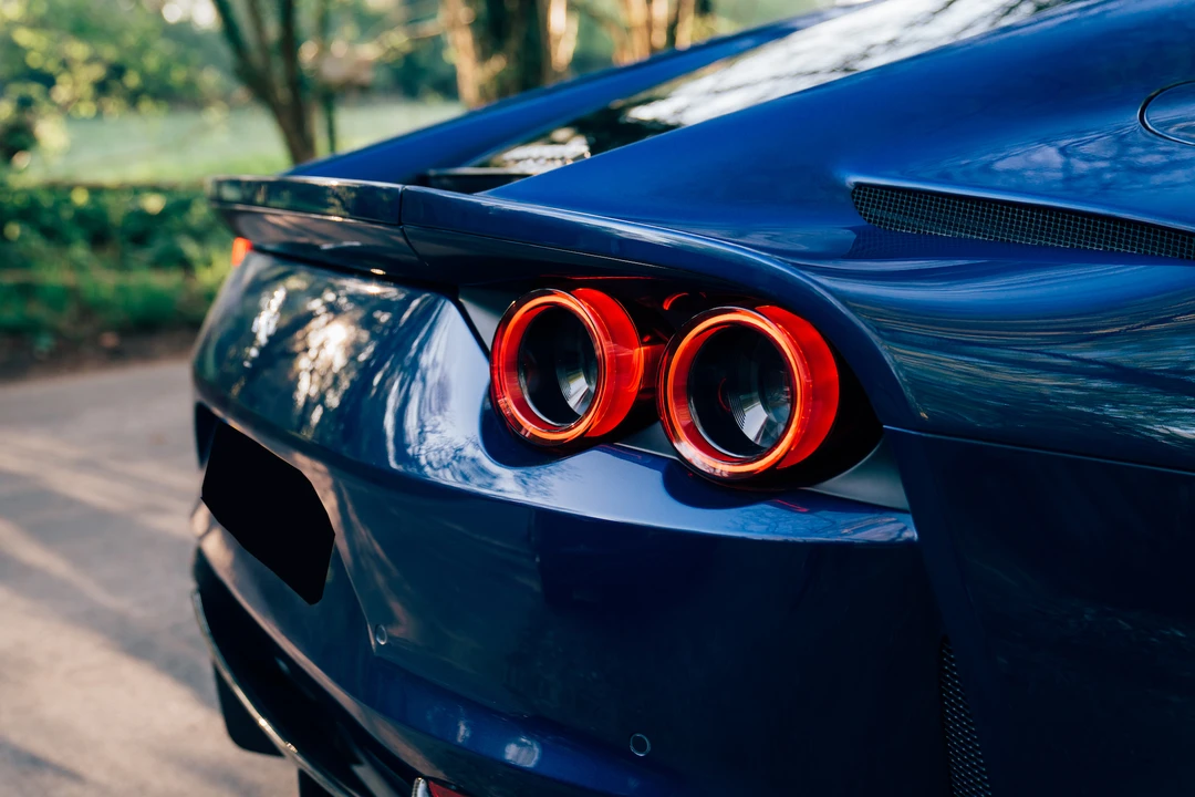 2018 Ferrari 812 Superfast - Image 12 of 31