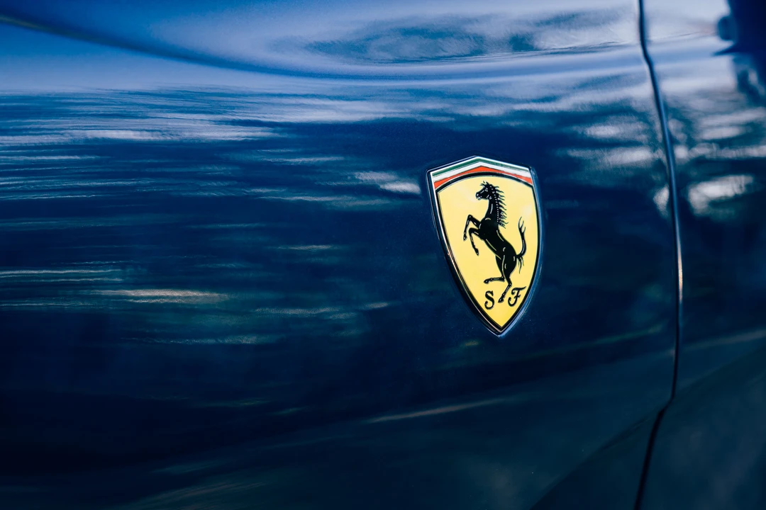 2018 Ferrari 812 Superfast - Image 15 of 31