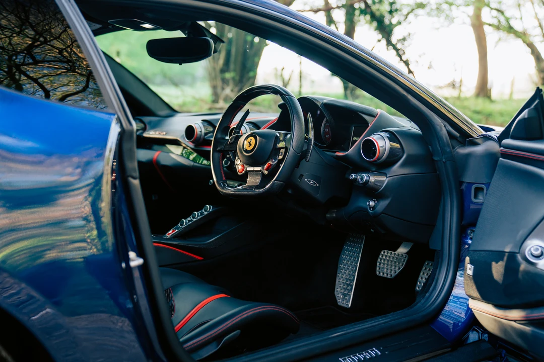 2018 Ferrari 812 Superfast - Image 17 of 31