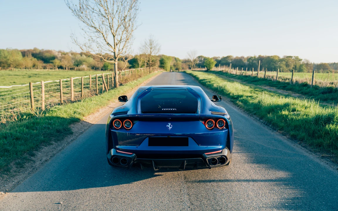 2018 Ferrari 812 Superfast - Image 26 of 31