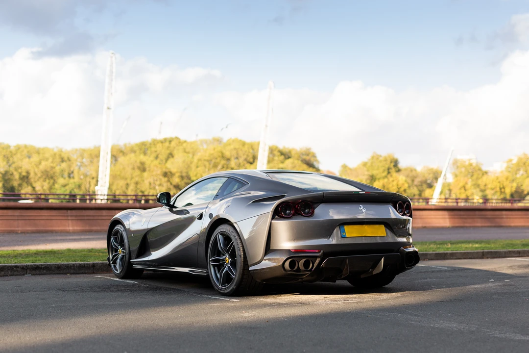 2018 Ferrari 812 Superfast - Image 21 of 31